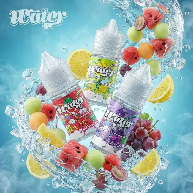 美國 WATER 瓦特煙油 - 30mL 沁涼冰果系列主圖 (西瓜/葡萄/檸檬) 美國原裝 WATER 瓦特系列尼古丁鹽煙油主圖。展示三款熱銷瓶身:西瓜哈密瓜 (Watermelon)、葡萄冰 (Grape) 與檸檬冰 (Lemon)。背景為動態水花、冰塊與新鮮水果切片,強調 35mg 的夏日沁涼口感與美式高品質。